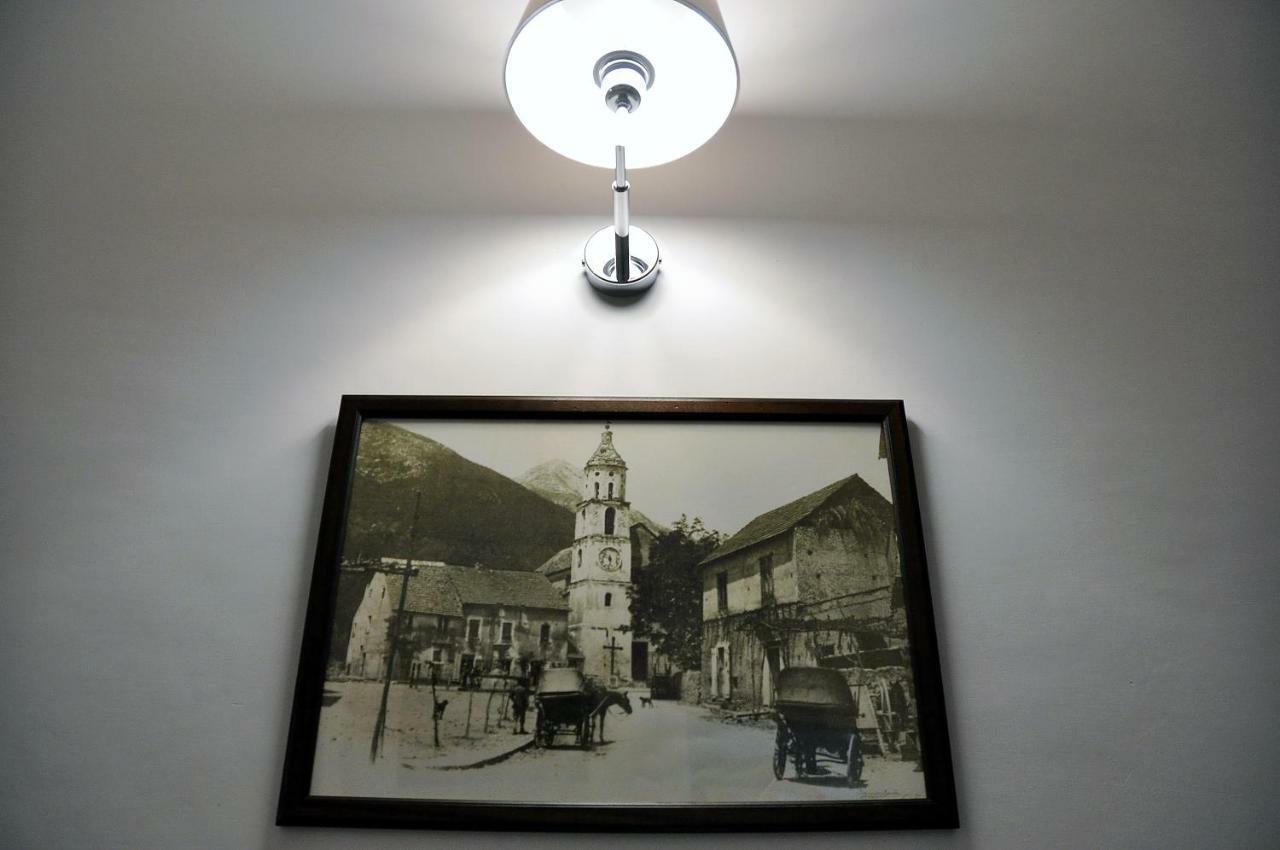 Palazzo Lauritano Hotel อาเจโรลา ภายนอก รูปภาพ