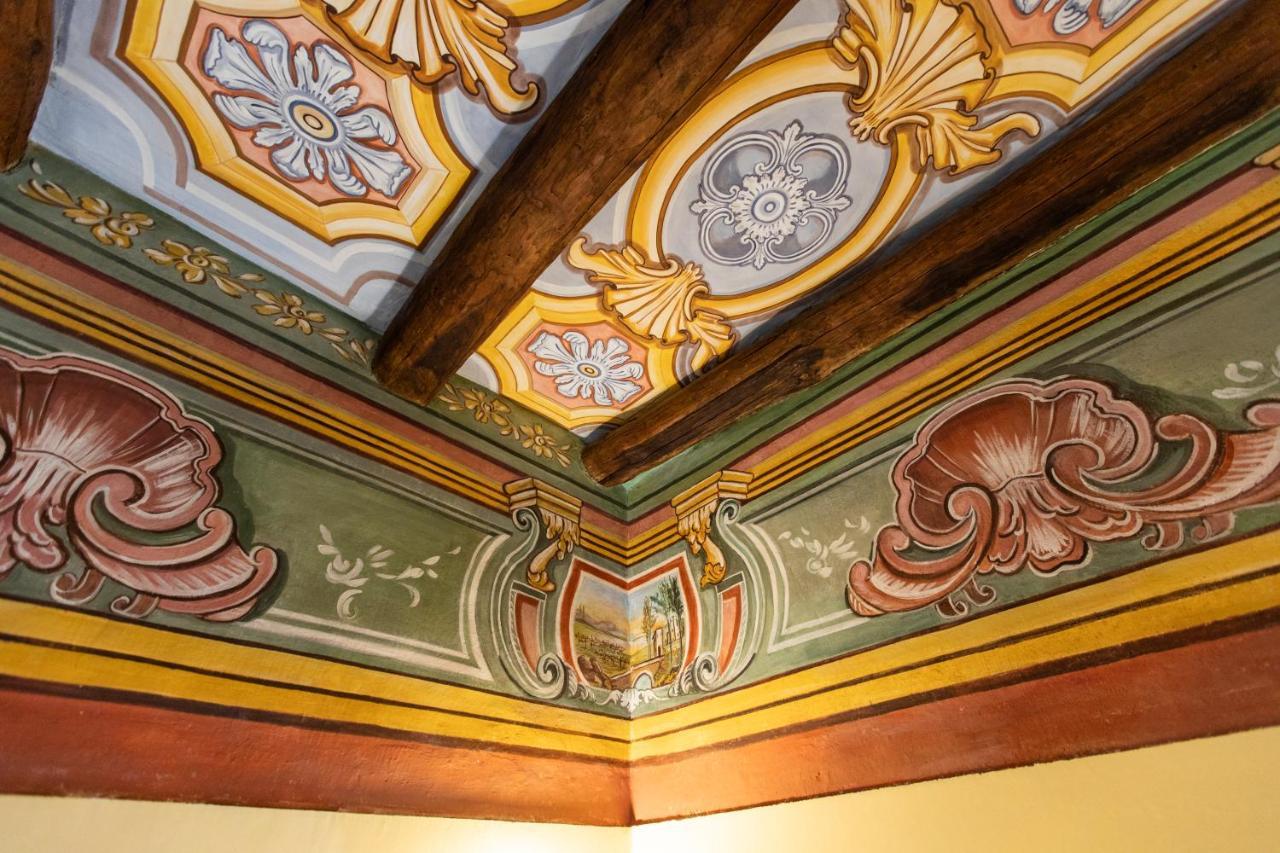 Palazzo Lauritano Hotel อาเจโรลา ภายนอก รูปภาพ