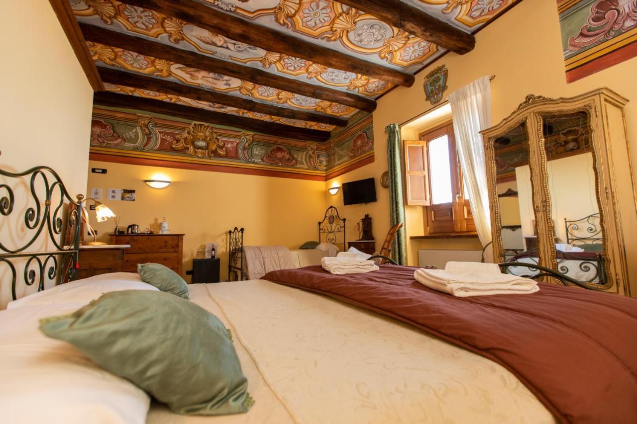 Palazzo Lauritano Hotel อาเจโรลา ภายนอก รูปภาพ